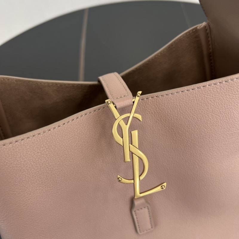 Y51 hobo bags